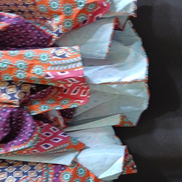 Woman's skirt - Picture 6 of 9